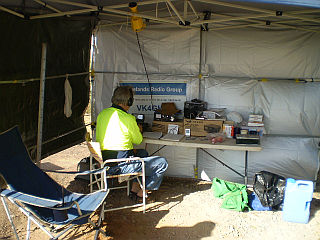 VK4GHL_operating_at_Grassy_Hill_Lighthouse_Cooktown_2010_004